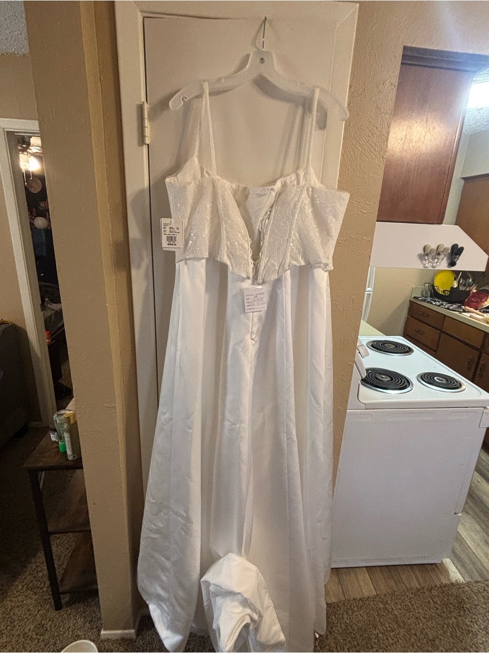 Wedding Dress - Picture 5 of 6